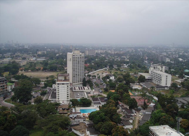 La ville de Kinshasa avec vue du Grand Hotel