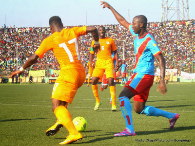 Les Lopards de la RDC (bleu) contre les Elphants de la Cte d'Ivoire (jaune) le 11/10/2014 au stade Tata Raphael  Kinshasa