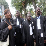 Des magistrats, lors d?un sit-in devant la primature le 30/08/2011  Kinshasa