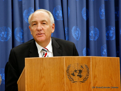 Stephen Rapp, l'ambassadeur des Etats-Unis en charge de la politique contre les crimes de guerre et crimes contre l'humanit et ancien procureur du tribunal spcial pour la Sierra Leone