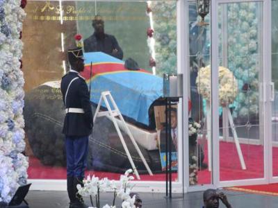 La dépouille d’Etienne Tshisekedi exposée au stade des Martyrs à Kinshasa, le 31/05/2019. Radio Okapi/Photo John Bompengo