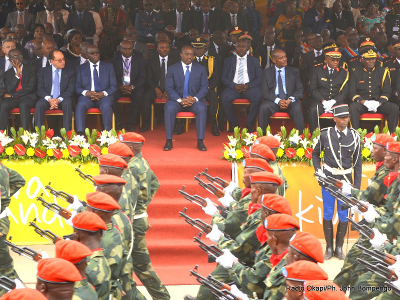 Passage des troupes devant la tribune d'honneur lors du dfil  Matadi, le 30/06/2015  l'occasion du 55e anniversaire de l'indpendance de la RDC