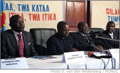 Les travaux prparatoires de la confrence sur la paix, la scurit et le dveloppement dans les Kivu ont t officiellement ouverts, ce jeudi 27 dcembre 2007,  Goma, au cours d'une crmonie inaugurale prside par l'Abb Malu Malu, Prsident de la Commission lectorale indpendante (CEI), galement coordonnateur des travaux prparatoires de la Confrence. Ces travaux marque le dbut d'une campagne de sensibilisation  la base sur les objectifs et les rsultats attendus de cette confrence prvue du 6 au 14 janvier 2008.