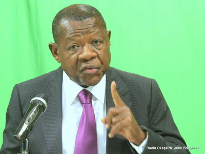 Point de presse du porte-parole du gouvernement, Lambert Mende Omalanga le 01/10/2015 à Kinshasa
