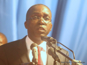 Matata Ponyo Mapon, premier ministre de la RDC le 07/05/2012 au Palais du peuple à Kinshasa