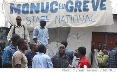 L'Association du personnel national de la Mission des Nations unies en Rpublique dmocratique du Congo (MONUC) a demand aux employs nationaux de la Mission d'observer un arrt de service le jeudi 23 aot 2007. Cette dcision ressort de certaines dolances qui font l'objet de discussions en cours entre l'Association et l'Administration de la mission. 
