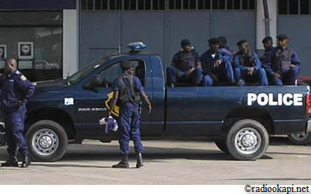 Policiers congolais