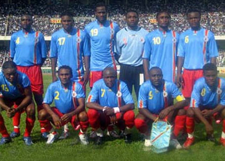 Le stade des Martyrs de la Pentecte a vcu la traditionnelle grande ambiance ce dimanche lors du match de la 4e journe contre le Djibouti. D'abord  cause des gradins qui taient vide aux trois quart ensuite, le temps, le ciel de la saison sche tait couvert depuis le matin, ensuite  cause du nombre de buts inscrits et enfin  cause du but encaiss.