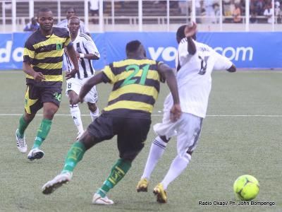 TP.Mazembe (Noire-blanc) contre AS-V. Club (vert-noire) le 15/04/2012 au stade des Martyrs  Kinshasa