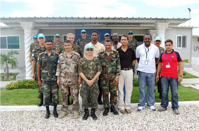 Bob Botomba pour le compte de Mission de Nations Unies pour la Stabilisation en Haiti (MINUSTAH)