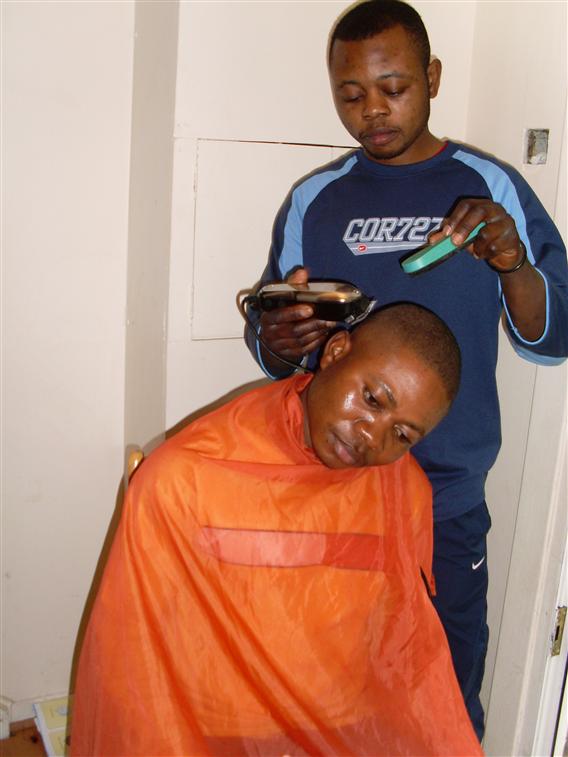 Le bon coiffeur de Glasgow Batajileta