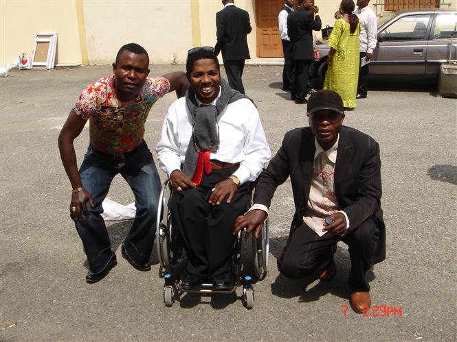 Inauguration de l'eglise de tlse:nsingiri,papa coco et mbala