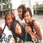 Bijou,Floni,Jamlia et moi au millieu!! =)