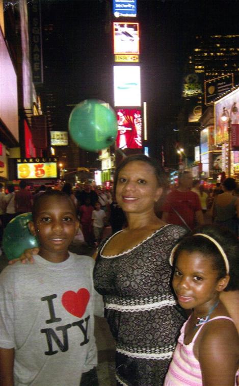 Salama, Bruce, et Olivia  Times Square (New York)