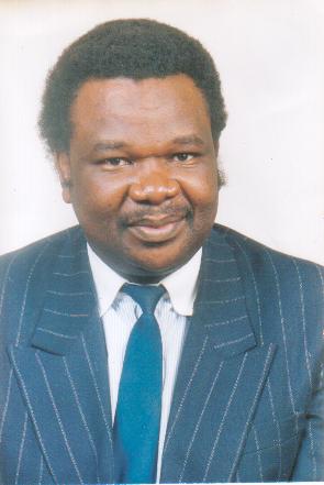 Dr. Lopold KUMBAKISAKA, Professeur universitaire associ  l'Acadmie des sciences et  l'Universit de Bucarest de 1990- 1993