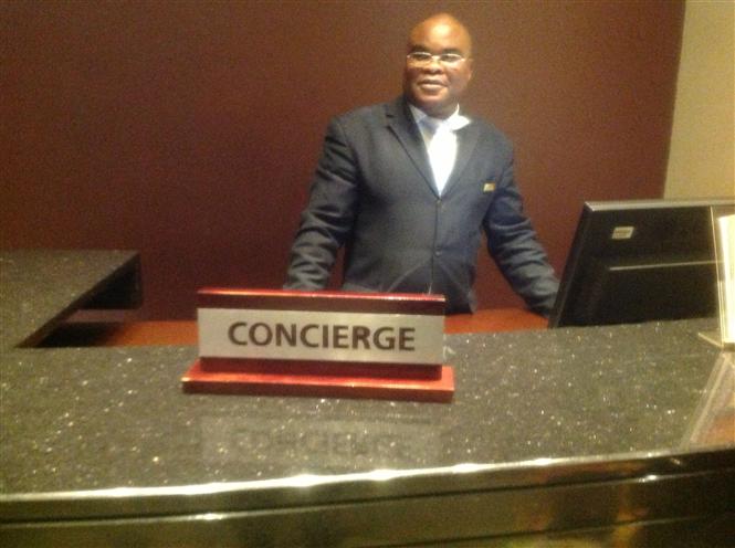 Mr le Concierge, Evangelist Ngiengo. Ambassadeur de la Paix